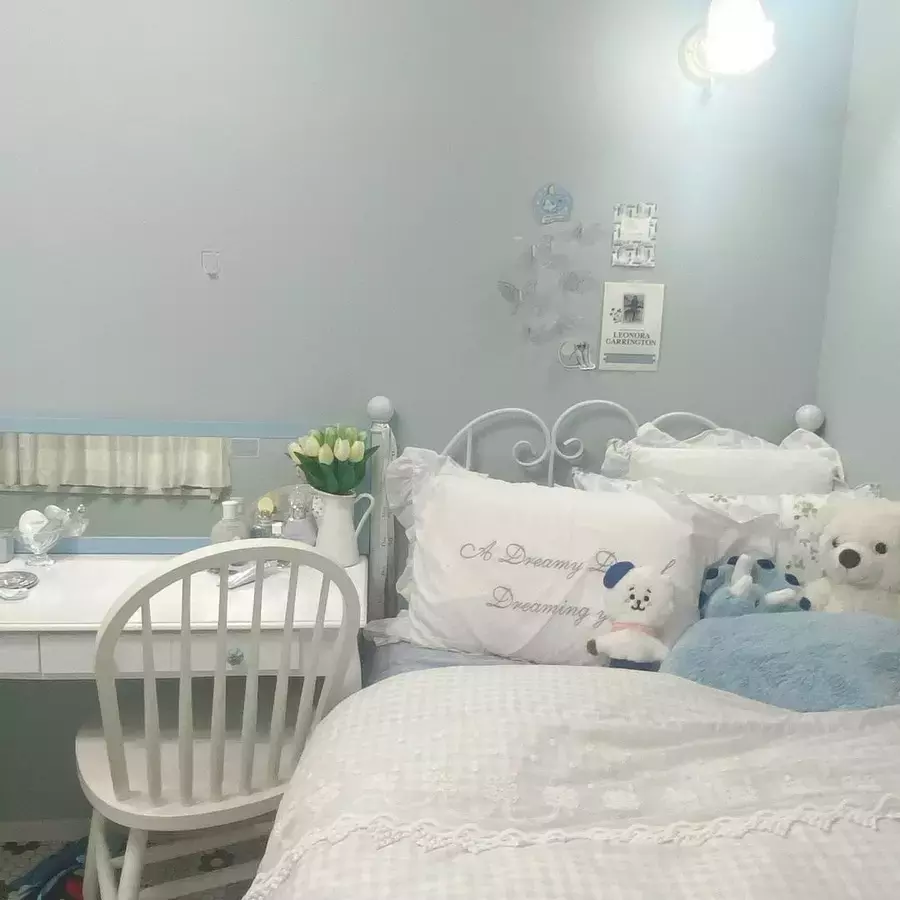 可以依自己的喜好布置房間